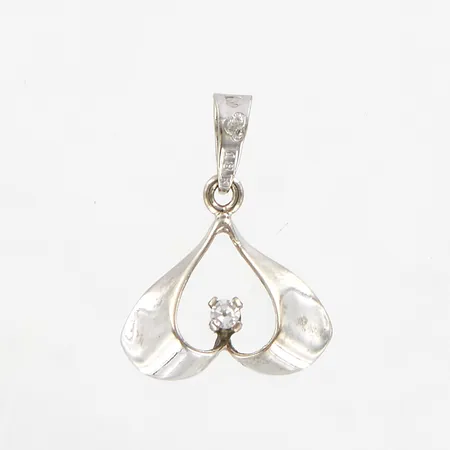 Hänge, diamant 0,02ct, 15x12mm, vitguld, 18K.  Vikt: 0,7 g