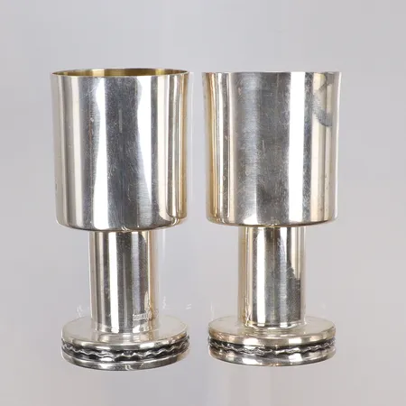 Ett par Bägare, höjd 7,6cm, AB Tesi Göteborg, liten inristning i botten, silver 830/1000 Vikt: 72,7 g