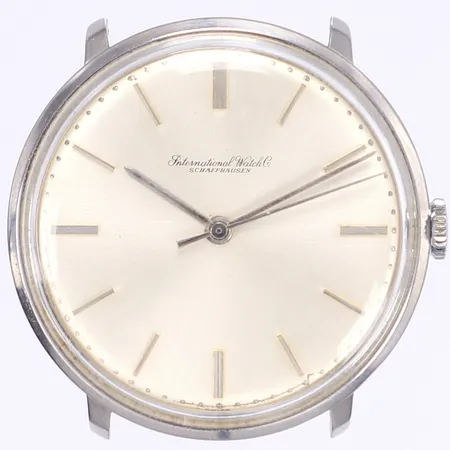 Herrur International Watch Company IWC, Ø34mm, manuell, ref 1410, boettnr 1828814, cal 402, verknr 1807484, 1960-tal, stål, silverfärgad sunburst-urtavla, slitage på urtavlan, repigt plexiglas, åldersbetingat slitage på boett, inget band
