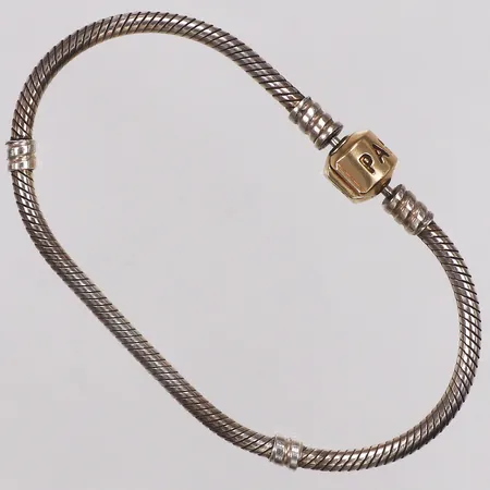 Armband, Pandora, längd 17,5cm, bredd 3mm, silver 925/1000, guldlås i 14K Vikt: 13,4 g