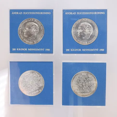 4 st Minnesmynt 200 kr Ø36mm, Sveriges Konung Carl XVI Gustaf - För Sverige i tiden, Ändrad successionsordning, år 1980, silver 925/1000, i plastetuier Vikt: 108,8 g