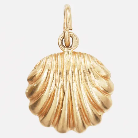 Berlock i form av en snäcka med pärla, höjd: 15mm, bredd 11mm, 18K guld Vikt: 0,6 g