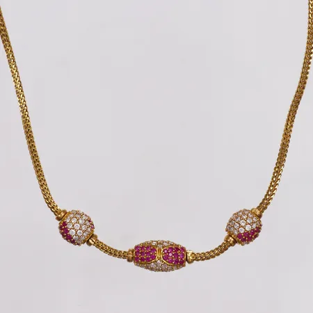 Collier, integrerade kulor, vita och röda stenar, längd 59,5cm, knut tråd, ojämna länk, defekt, 22K  Vikt: 20 g