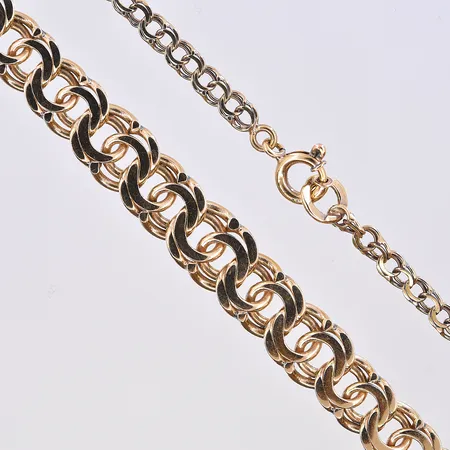 Collier Bismarck, doserad, bredd 3-8 mm, längd 54 cm, 18K. Vikt: 22,6 g