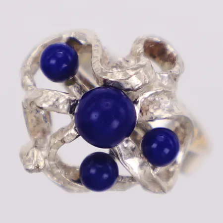 Ring med blå stenar, stl 16½, bredd 16,8mm, HS, 925/1000 silver Vikt: 5,8 g