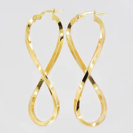 Ett par örhängen, ca 17x50mm, ihåliga, 14K Vikt: 3,2 g