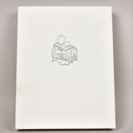 Mapp, Wes Lang, "The Room 34 Suit Box Set", 10 grafiska blad, ca 28x22cm, numrerad 2/10, 2013, ett av bladen "One Too Many Mornings" handkolorerat, bladen inplastade, box med några mindre fläckar. 
