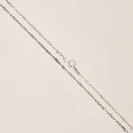 Kedja Singapore, längd 44,5cm, bredd 2mm, silver 925/1000 Vikt: 2,2 g