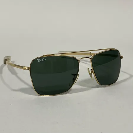Ett par solglasögon, Ray Ban, "B&L 52¤16", USA, originalfodral, bruksslitage, repor. 
