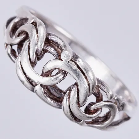 Ring Bismarck, stl: 17¾, bredd: ca 3-8mm, 925/1000 silver Vikt: 2,9 g