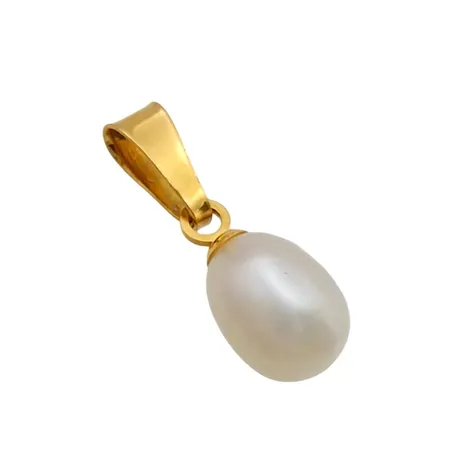 Hänge, 18K guld, odlad Pärla 6x8 mm, hängets längd inkl. ögla 17 mm, fint skick Vikt: 0,6 g