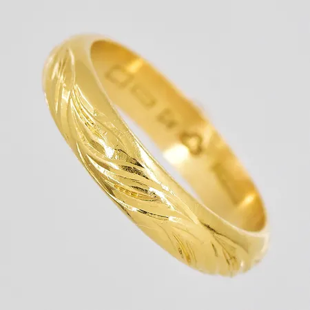 Ring mönstrad, stl 21¼, bredd 5,1mm, 23K Vikt: 11,3 g