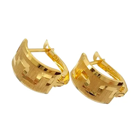 Örhängen, 21K guld, längd 14 mm, bredd 8 mm, fint skick Vikt: 2 g