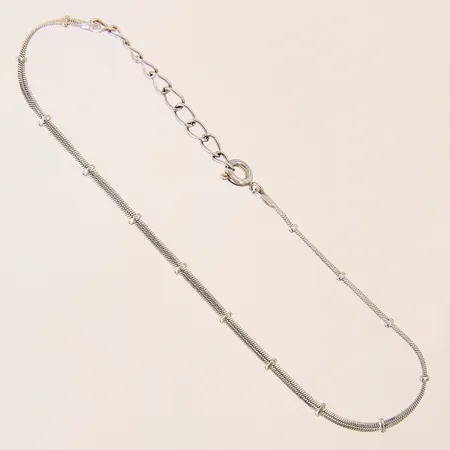 Armband med integrerade kulor, längd 20-24cm, bredd 3mm, silver 925/1000 Vikt: 2,5 g