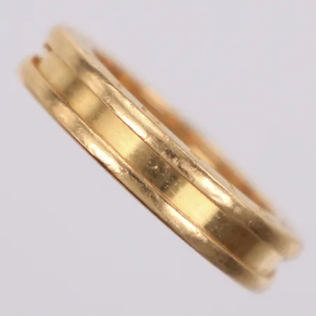 Ring Bvlgari B-zero, stl 16¼ (51), bredd 4,5mm, serie-nr E23VXK, inga tillbehör, 18K Vikt: 7,1 g