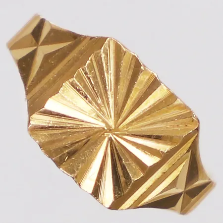 Barnring, mönsterdekor, stl 15,5, bredd 1,9-7mm, 22K Vikt: 1 g