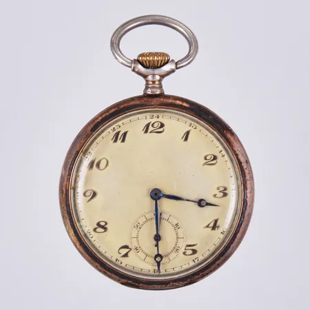 Fickur # 5068. Ø48mm, 800/1000 silver, bruttovikt: 78,9gram 