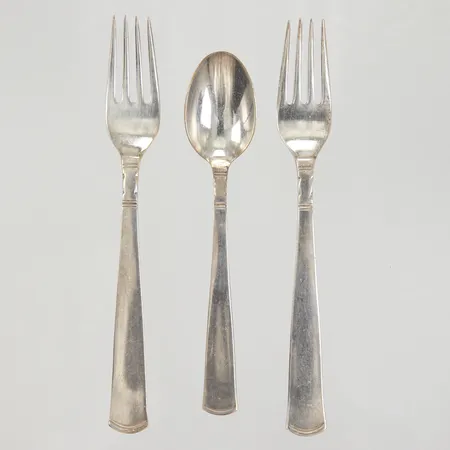 Sked + 2 gafflar, ca 12-14cm, gravyr, Silver  Vikt: 54,5 g