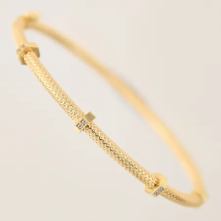 Armring med vita stenar, Ø58,2mm, bredd 3-5,3mm, 18K Vikt: 7,8 g