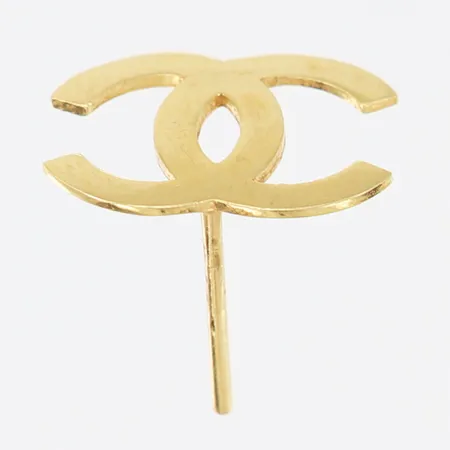 Udda örhänge, 15x10mm, saknar snurrebuss, 18K.  Vikt: 0,9 g