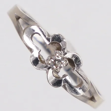 Ring, diamant 1xca0,01ct, stl 15¾, bredd 1,8-5mm, vitguld, 18K Vikt: 1,8 g