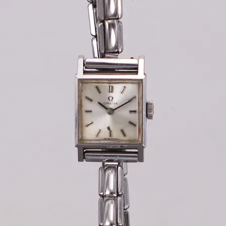 Damur, Omega, 16,5x17,5mm, manuell, stål, boettnr 511.162. repigt plastglas, flexband, inga tillbehör