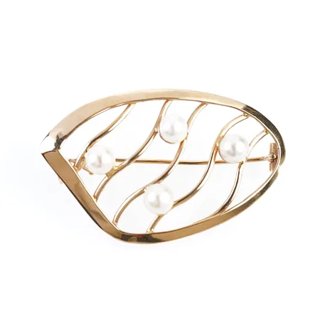 Brosch m pärlor, 40mm x 25mm, 18k Vikt: 4,1 g