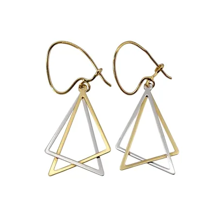 Örhängen, 18K guld, tvåfärgad modell, Guldfynd (GHA), längd 40 mm, bredd 16 mm, fint skick Vikt: 2,1 g