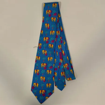 Slips, Hermès, ref-nr: 7183UA, siden, längd: 155cm, fläckar, tråddragning, lös ögla.