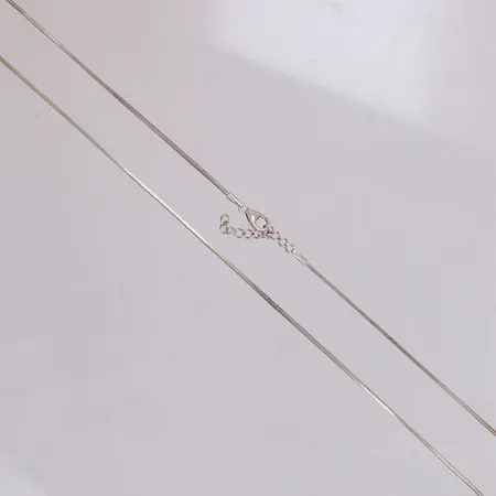 Collier, längd 45cm, bredd 1,0mm, 925/1000 silver Vikt: 4,6 g