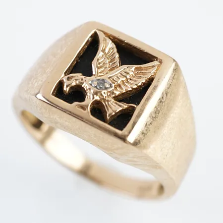 Ring, stl 19(60), bredd 12mm, 18k Vikt: 9 g