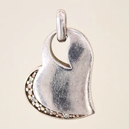 Hänge Hjärta med vita stenar, 24x18mm, repig, silver 925/1000 Vikt: 6 g