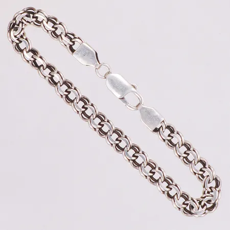 Armband Bismarck, längd 19cm, skevt/bucklor, 925/1000 silver Vikt: 11,2 g