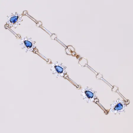 Armband med blå /vita stenar, längd 20cm, silver Vikt: 7,9 g