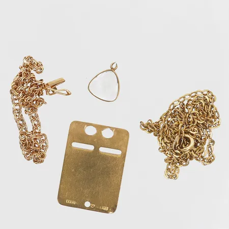 Diverse guld, skadat/defekt, 18K guld, br.vikt: 10,6gr Vikt: 10,6 g