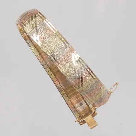Armband, 19,5cm, bredd 15mm, trefärgat, brott i länk, 14K,  Vikt: 24,5 g