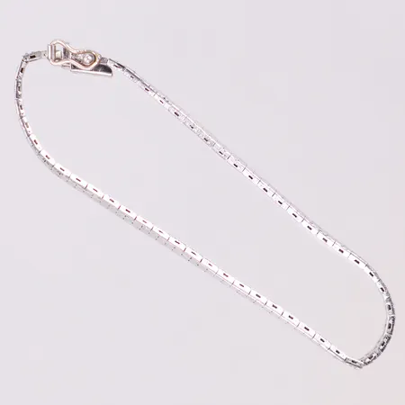Armband, längd 19cm, bredd 5mm, lätt buckla, 925/1000 silver Vikt: 11,9 g