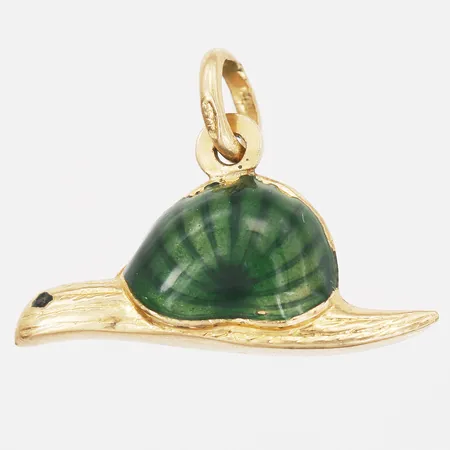Berlock i form av en snigel, med grön och svart emalj, mindre emaljbortfall, höjd 15mm, längd 22mm, 18K guld Vikt: 1,5 g