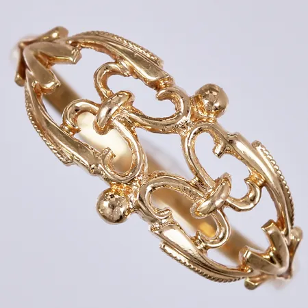 Ring BeH Köping, årsstämpel saknas, 17 ¼, bredd ca 1-9mm, 18K Vikt: 1,5 g