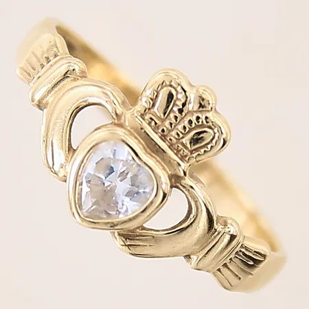 Ring med vit sten, stl 17, bredd 2,7-10,9mm, skev, 9K Vikt: 2,1 g