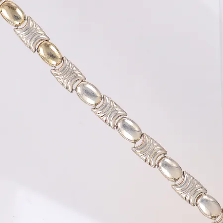Collier, längd 44mm, bredd 13mm, 925/1000 silver Vikt: 51 g
