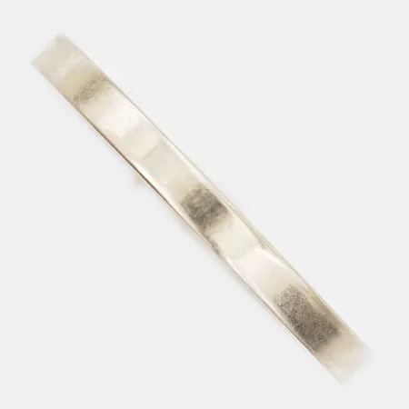 Ring, slät, stl: 16¾, gravyr, 18K vitguld Vikt: 1,9 g