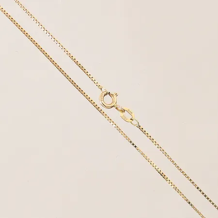 Kedja Venezia, längd 49,5cm, bredd 0,8mm,18K  Vikt: 2,5 g