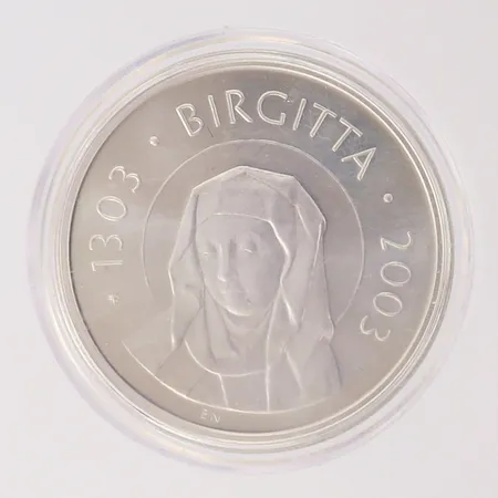 Mynt Ø36mm, 200kr, år 2003, 700-års firande av heliga Birgittas födelse, etui, silver 925/1000.  Vikt: 27 g