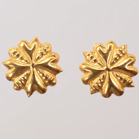 Ett par örhängen. 10x7mm, 14K Vikt: 1,1 g