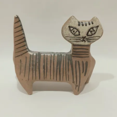 Figurin Katt, ur serien Lilla Zoo, Lisa Larson, Gustavsberg, höjd ca 10cm, längd 11cm, ojämn glasyr, osignerad. 