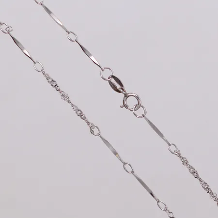 collier, längd 41,5cm, bredd 0,6-1,6mm,  Vikt: 1,3 g