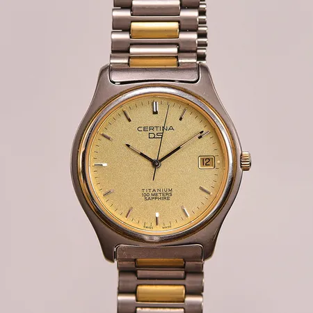 Herrur Certina DS Titanium, 35mm, titan, quartz, EOL 115 7030/7130 11 länk ca 20cm, går ej, batteribyte krävs.