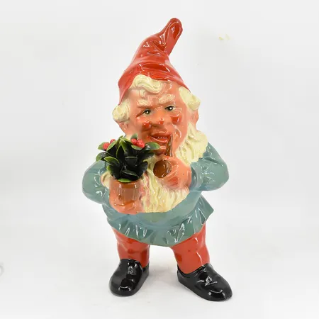 Figurin, Tomte med bukett,  höjd ca 26 cm, bredd ca 13 cm, osignerad, inga tillbehör.