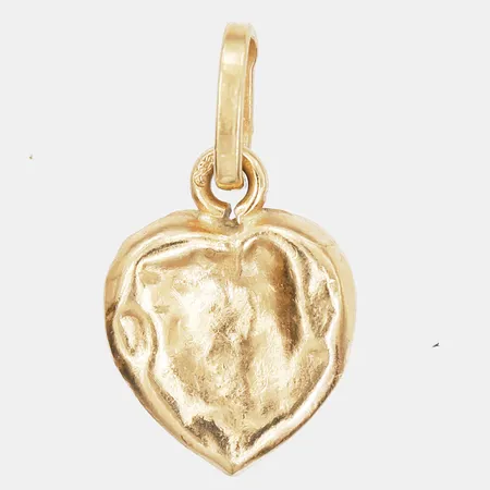 Hänge i form av ett hjärta, skadat/defekt, höjd 15mm, bredd 8mm, 18K guld Vikt: 0,5 g